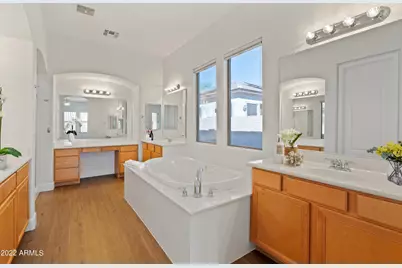 2413 W Sienna Bouquet Place, Phoenix, AZ 85085 - Photo 31