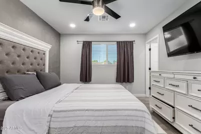 2216 W Berridge Lane, Phoenix, AZ 85015 - Photo 19