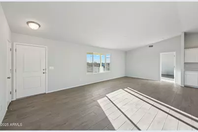 19462 W Birchwood Place, Buckeye, AZ 85326 - Photo 13