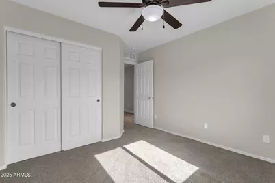 2452 N 73rd Lane, Phoenix, AZ 85035 - Photo 13