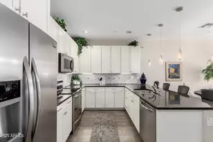 2821 S Skyline Dr, Mesa, AZ 85212 - Photo 5