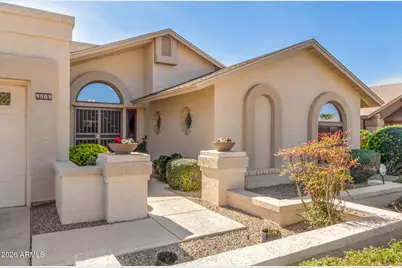 9809 W Wescott Drive, Peoria, AZ 85382 - Photo 5
