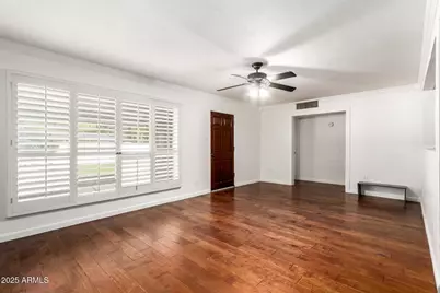 7340 N 7th Avenue, Phoenix, AZ 85021 - Photo 9