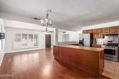 7340 N 7th Avenue, Phoenix, AZ 85021 - Photo 13