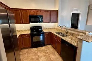 2725 E Mine Creek Rd, Phoenix, AZ 85024 - Photo 7