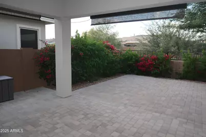 2852 E Robin Lane E, Phoenix, AZ 85050 - Photo 33