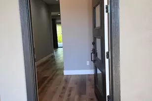 2852 E Robin Ln E, Phoenix, AZ 85050 - Photo 39