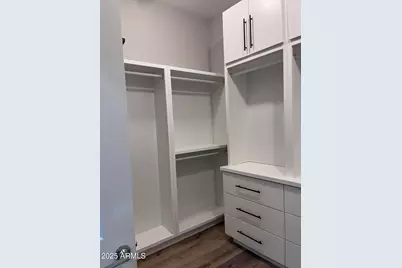 2852 E Robin Lane E, Phoenix, AZ 85050 - Photo 25