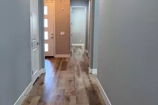 2852 E Robin Ln E, Phoenix, AZ 85050 - Photo 27