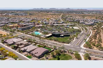 2852 E Robin Lane E, Phoenix, AZ 85050 - Photo 37