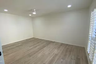 8215 N 21st Dr, Phoenix, AZ 85021 - Photo 9