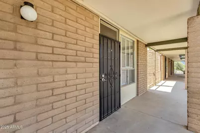 3737 E Turney Avenue #216, Phoenix, AZ 85018 - Photo 11