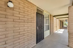 3737 E Turney Ave, Phoenix, AZ 85018 - Photo 11