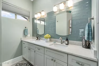 4490 E Apricot Lane, Gilbert, AZ 85298 - Photo 17