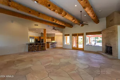 40777 N Echo Canyon Drive, Cave Creek, AZ 85331 - Photo 9