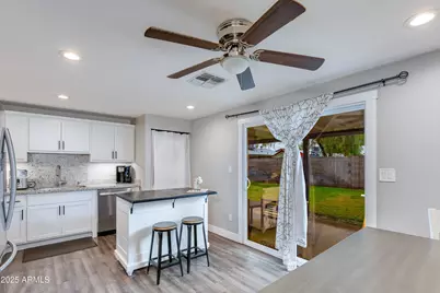 14251 N 37th Way, Phoenix, AZ 85032 - Photo 9