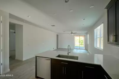 12542 W Cassia Trail, Peoria, AZ 85383 - Photo 7