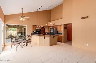 10050 E San Bernardo Dr, Scottsdale, AZ 85258 - Photo 7