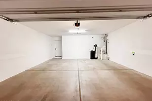 3349 W Donner Dr, Phoenix, AZ 85041 - Photo 23