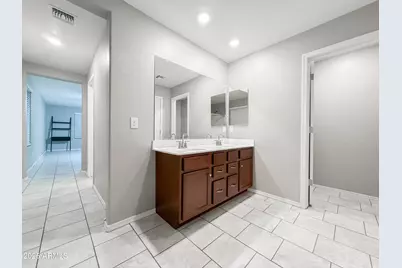3349 W Donner Drive, Phoenix, AZ 85041 - Photo 13