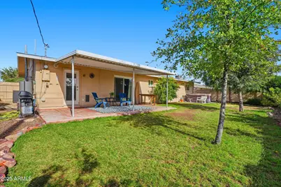 8231 E Jackrabbit Road, Scottsdale, AZ 85250 - Photo 39