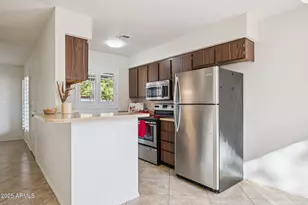 195 N Cottonwood St, Chandler, AZ 85225 - Photo 13