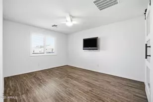 2046 W Appaloosa Way, San Tan Valley, AZ 85144 - Photo 13