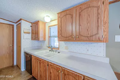 40668 N Eagle Street, San Tan Valley, AZ 85140 - Photo 17