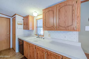 40668 N Eagle St, San Tan Valley, AZ 85140 - Photo 17