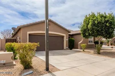 16151 W Desert Flower Drive, Goodyear, AZ 85395 - Photo 7