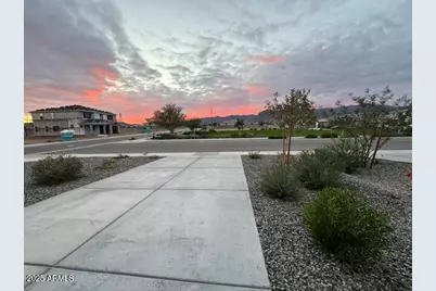 5905 N 194th Avenue, Litchfield Park, AZ 85340 - Photo 11