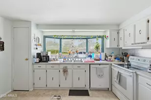 233 E Villa Rita Dr, Phoenix, AZ 85022 - Photo 13