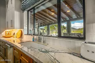 10460 E Palo Brea Dr, Scottsdale, AZ 85262 - Photo 25