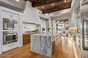10460 E Palo Brea Dr, Scottsdale, AZ 85262 - Photo 25