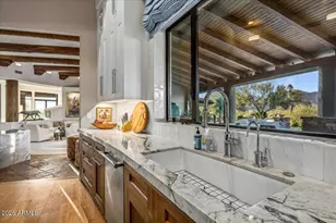 10460 E Palo Brea Dr, Scottsdale, AZ 85262 - Photo 21