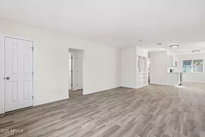 1801 N 18th Street #1807, Phoenix, AZ 85006 - Photo 3