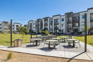 28201 N Black Canyon Hwy, Phoenix, AZ 85085 - Photo 15