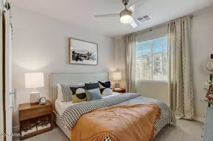 28201 N Black Canyon Hwy, Phoenix, AZ 85085 - Photo 9