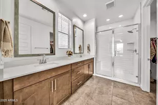 12451 W Kaler Dr, Glendale, AZ 85307 - Photo 17