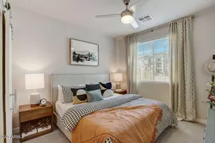 28201 N Black Canyon Hwy, Phoenix, AZ 85085 - Photo 9