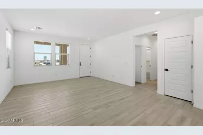 10046 W Piccadilly Road, Avondale, AZ 85392 - Photo 13