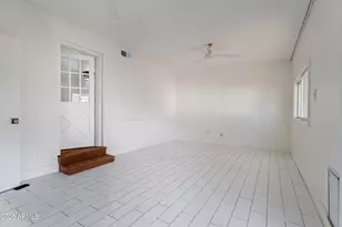 1950 W Palm Ln, Phoenix, AZ 85009 - Photo 15