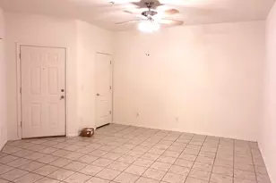 9151 W Greenway Rd, Peoria, AZ 85381 - Photo 7