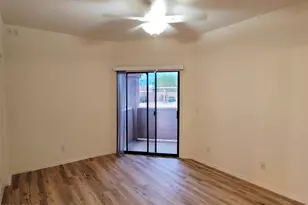 9151 W Greenway Rd, Peoria, AZ 85381 - Photo 11