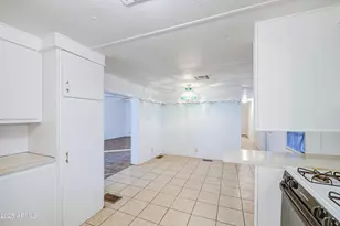 1050 W Buist Ave, Phoenix, AZ 85041 - Photo 15