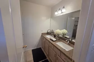9151 W Greenway Rd, Peoria, AZ 85381 - Photo 9