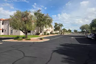 9151 W Greenway Rd, Peoria, AZ 85381 - Photo 21