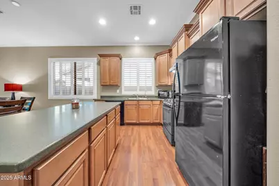 14432 W Hearn Road, Surprise, AZ 85379 - Photo 13