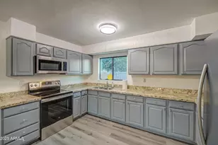 5539 W Wilshire Dr, Phoenix, AZ 85035 - Photo 17