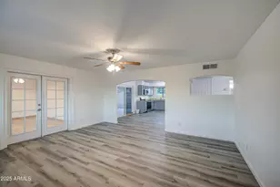 5539 W Wilshire Dr, Phoenix, AZ 85035 - Photo 7